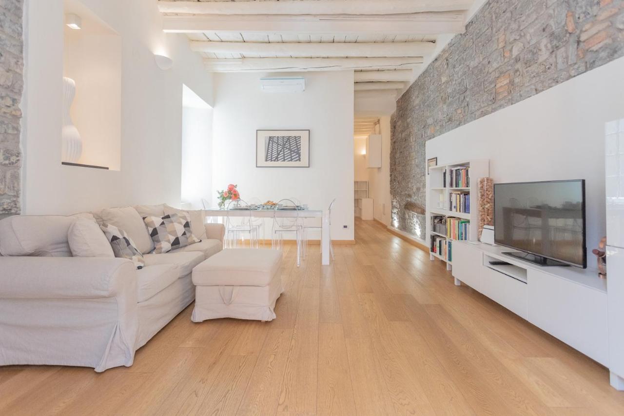 Wine Not Apartment In Como City Centre ภายนอก รูปภาพ