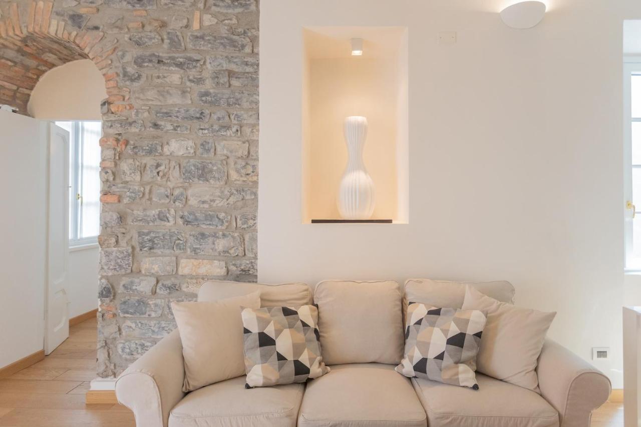 Wine Not Apartment In Como City Centre ภายนอก รูปภาพ