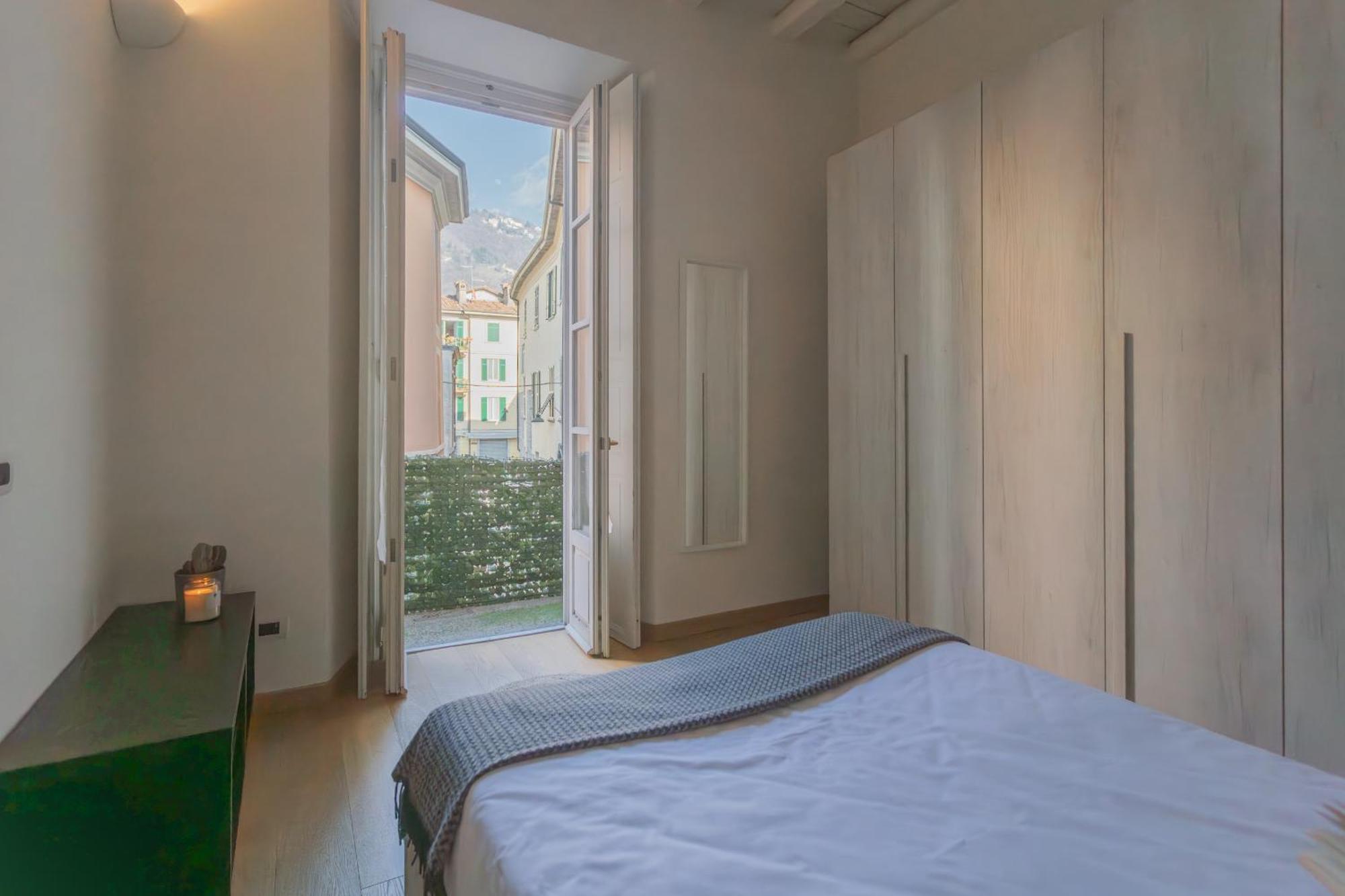 Wine Not Apartment In Como City Centre ภายนอก รูปภาพ